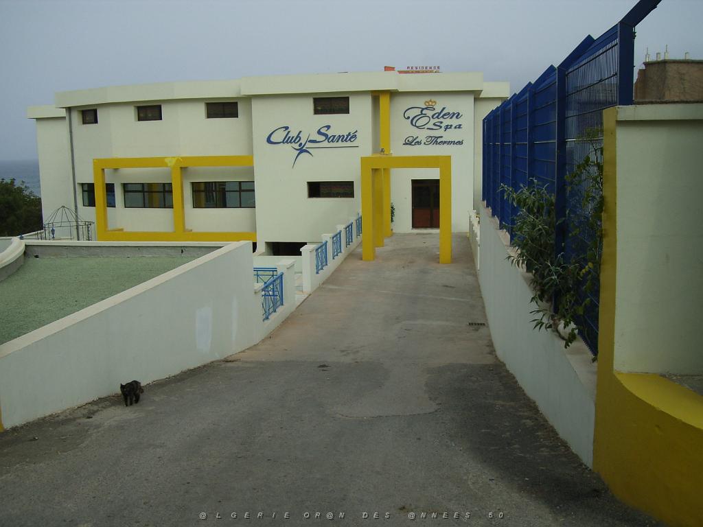 061-ORAN-Juin06-Eden palace le SPA et les thermes.jpg - Unicode